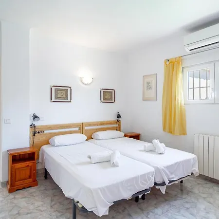 Mit Privatpool Fuer 5 Personen Ca 100 Qm In Nerja, Andalusien Costa Del Sol Holiday home