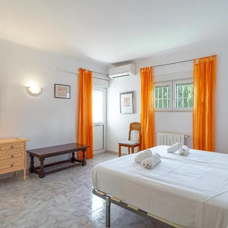 펜션 Mit Privatpool Fuer 5 Personen Ca 100 Qm In Nerja, Andalusien Costa Del Sol *