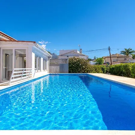 펜션 Mit Privatpool Fuer 5 Personen Ca 100 Qm In Nerja, Andalusien Costa Del Sol