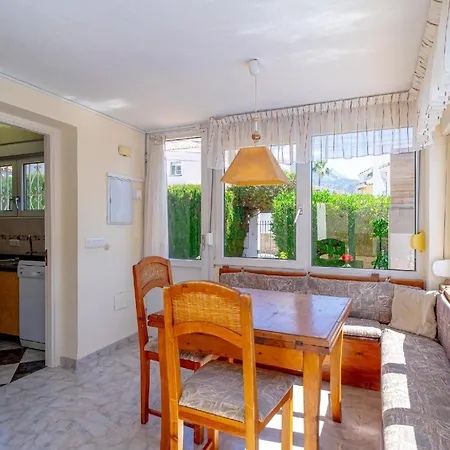 Mit Privatpool Fuer 5 Personen Ca 100 Qm In Nerja, Andalusien Costa Del Sol 펜션 *